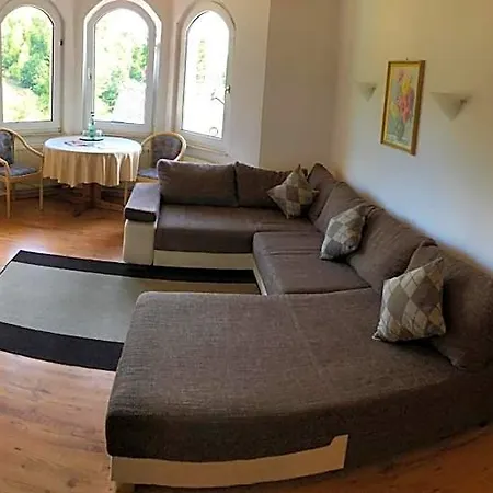 Hotel Nadia 3*